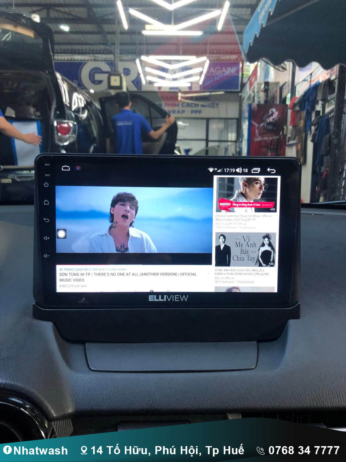 lap man hinh dvd o to hue