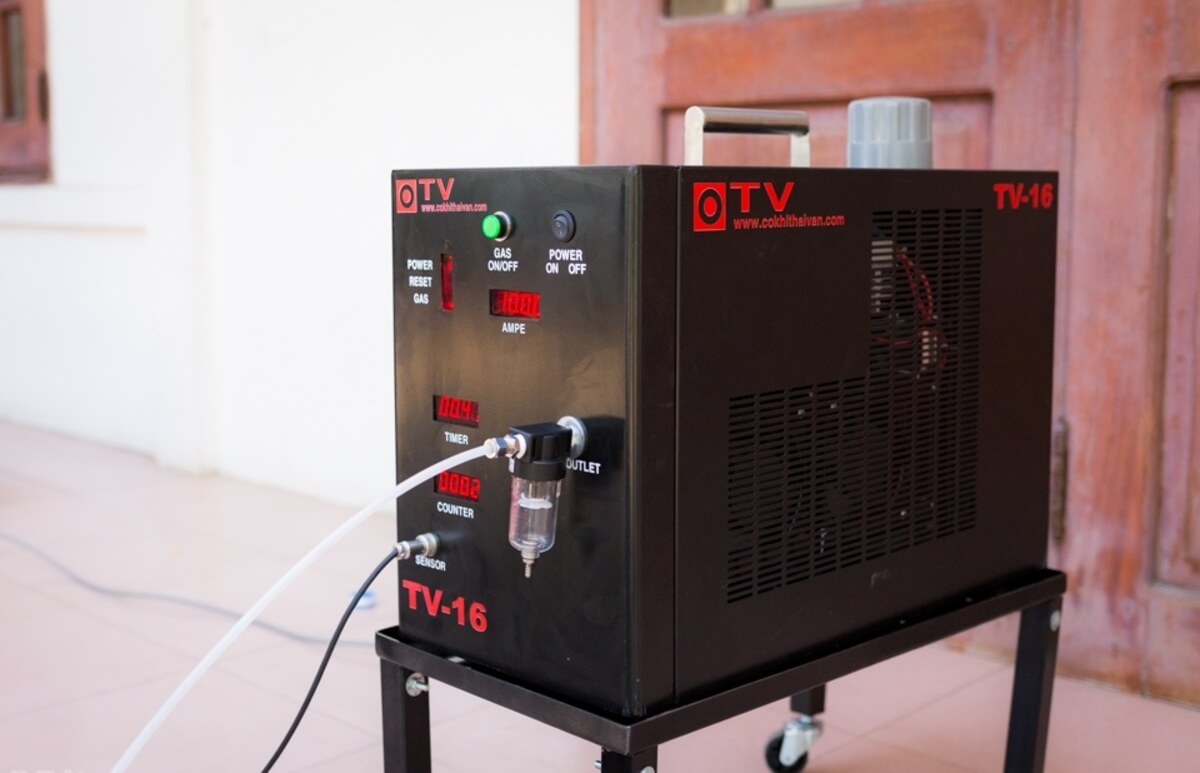 ve sinh buong dot o to