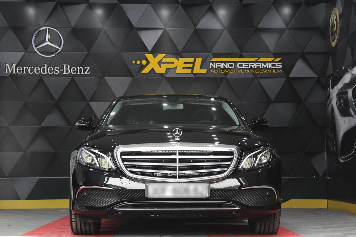 cach dan phim cach nhiet cho o to