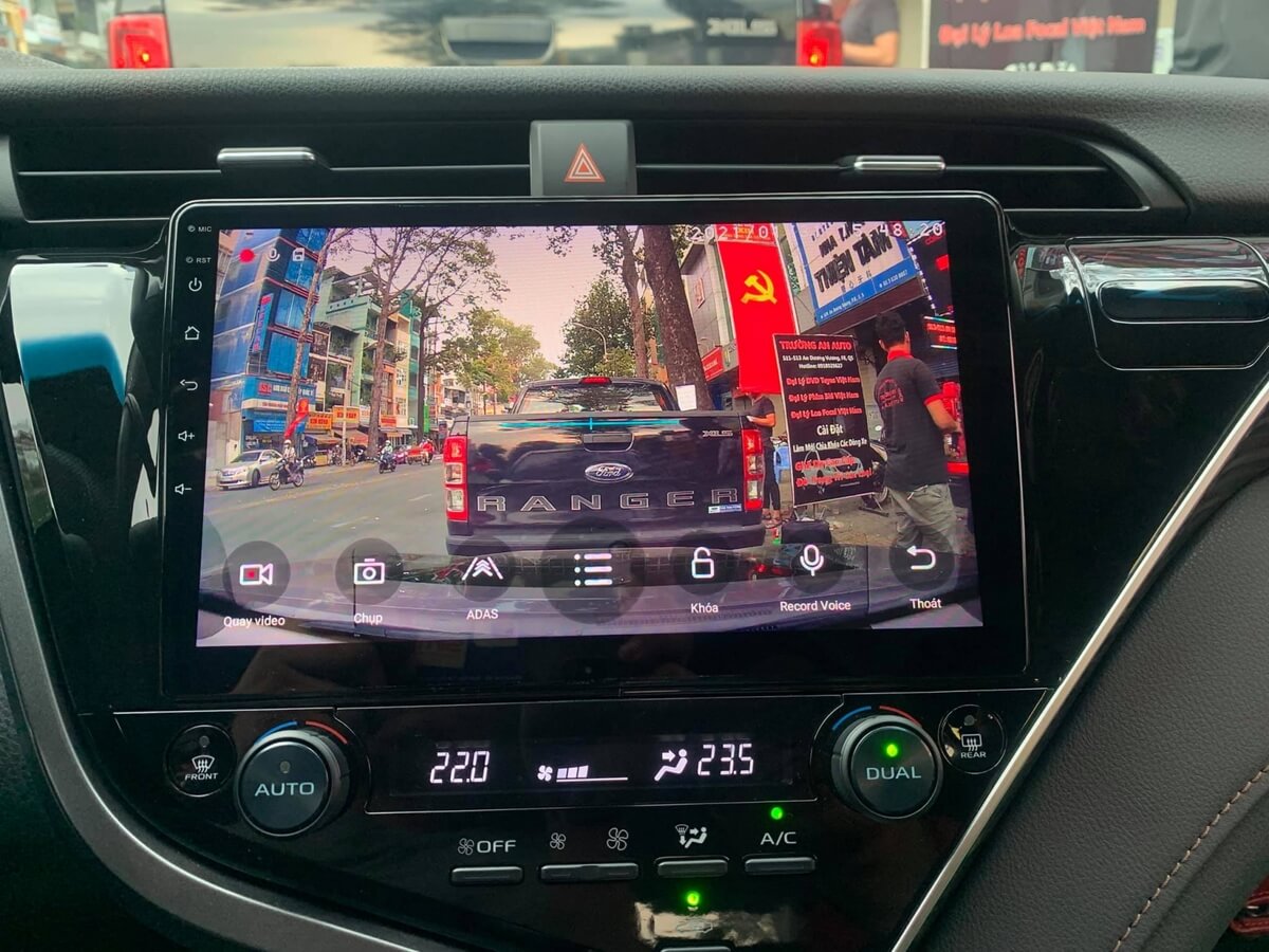 man hinh o to android