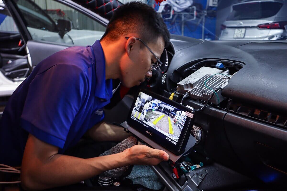 man hinh o to android