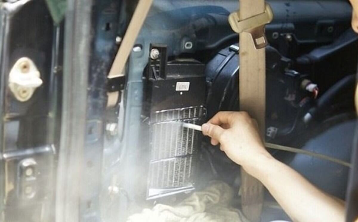 ve sinh dieu hoa o to