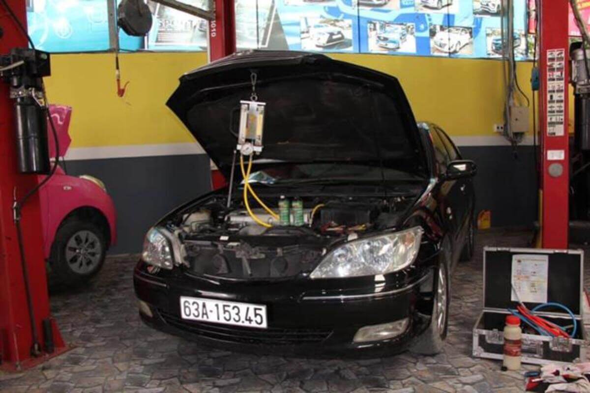 ve sinh kim phun o to