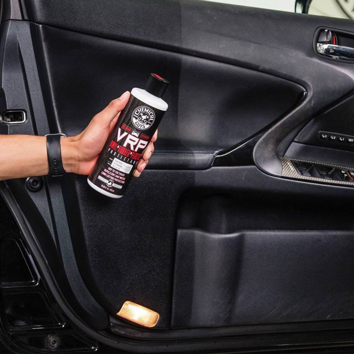 ve sinh noi that xe o to hue