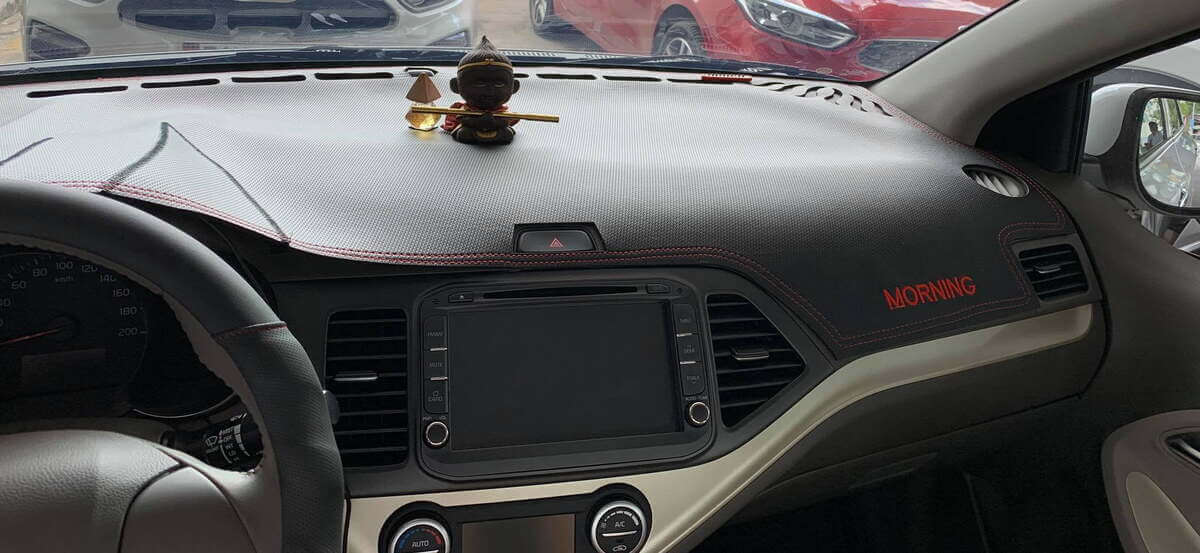 xe o to moi nen lap phu kien gi