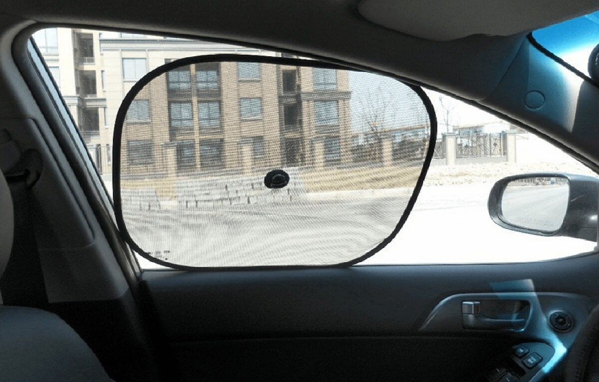 xe o to moi nen lap phu kien gi