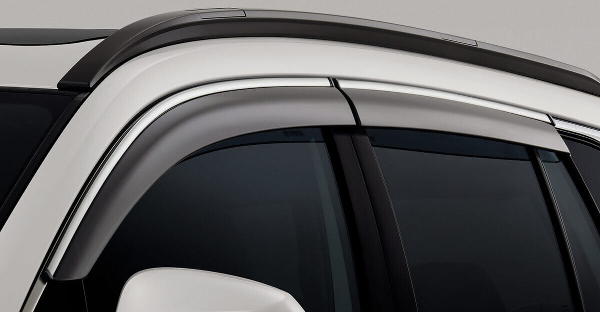 xe o to moi nen lap phu kien gi