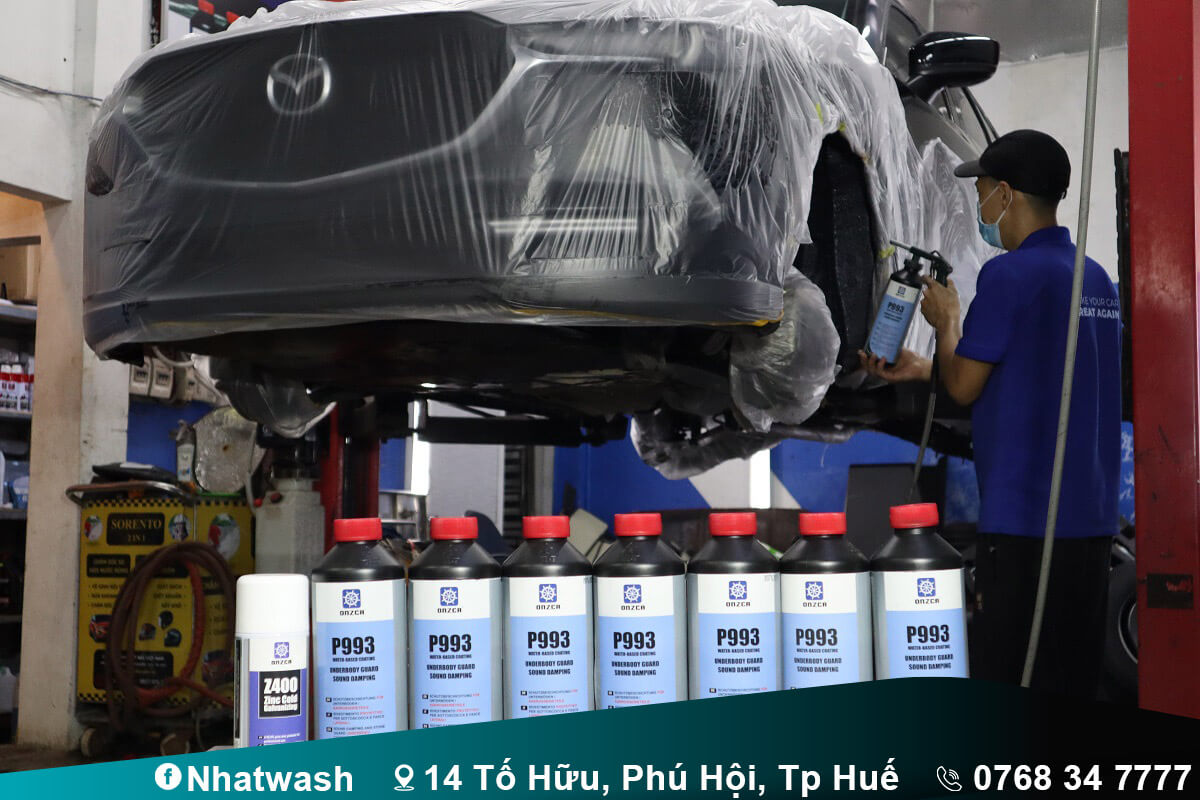 xe o to moi nen lap phu kien gi